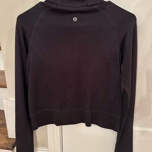 Lululemon light zip jacket, black with mesh detail XS